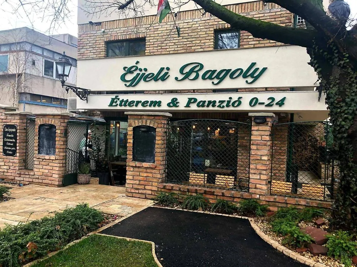 Bed and Breakfast Éjjeli Bagoly Étterem és Panzió à Budapest
